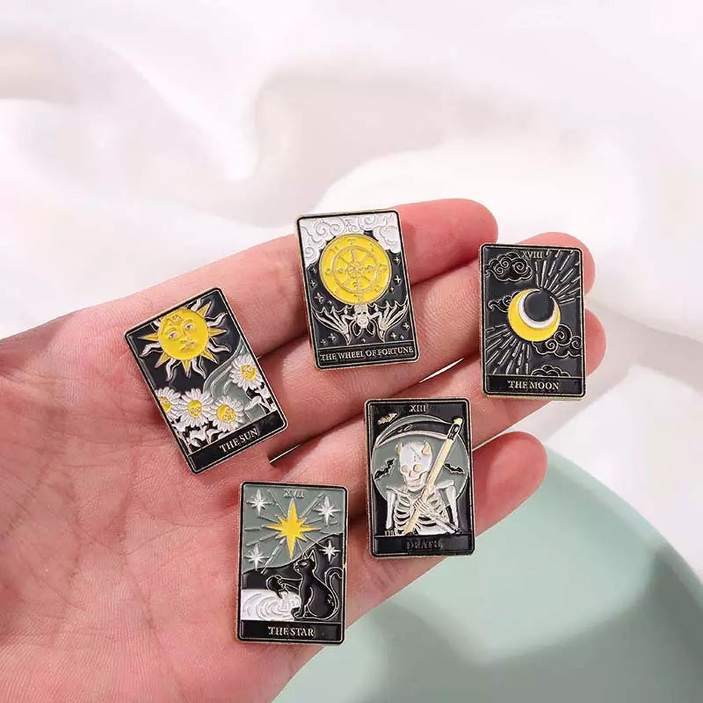 The Star Tarot Card Enamel Pin - D SCENT