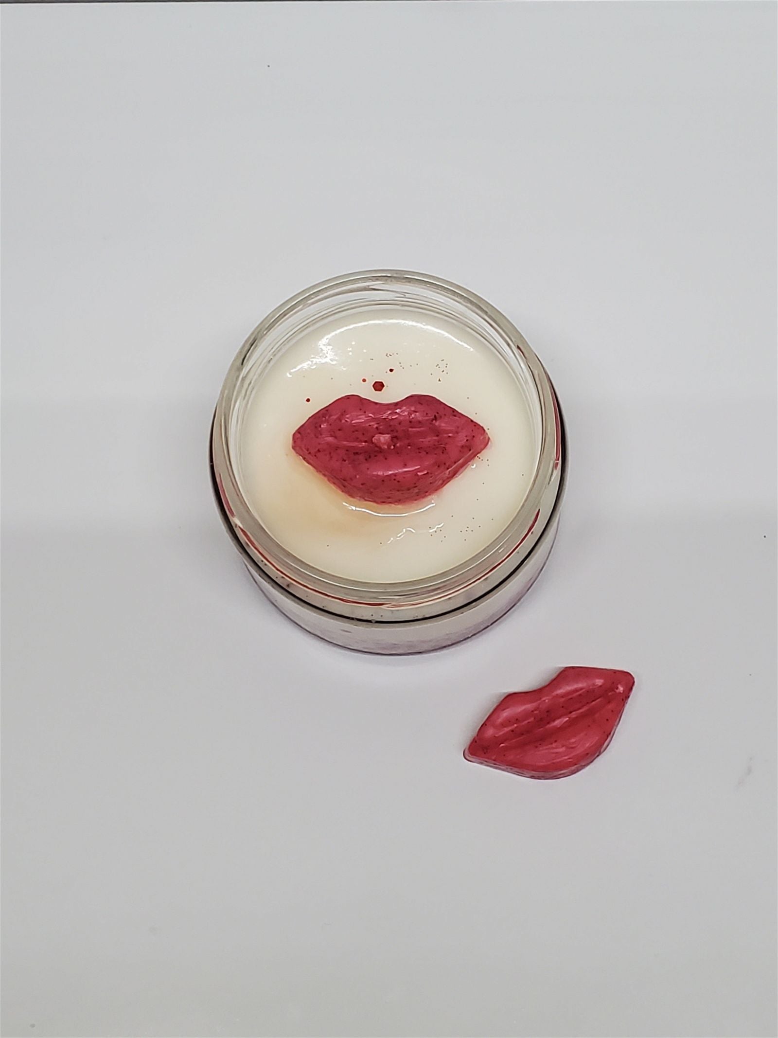 Red Lips Soy Candle | Wide Straight-Side Jar - D SCENT 