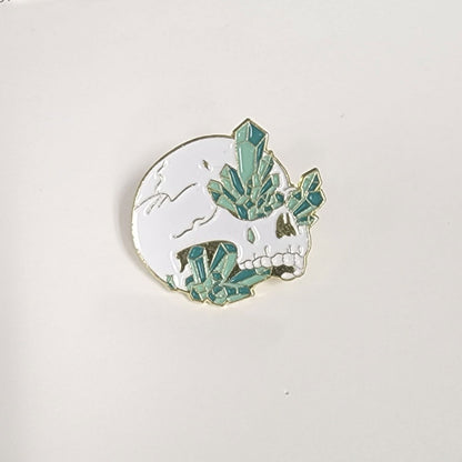 Skeleton and Green Crystal Clusters Enamel Pin - D SCENT 